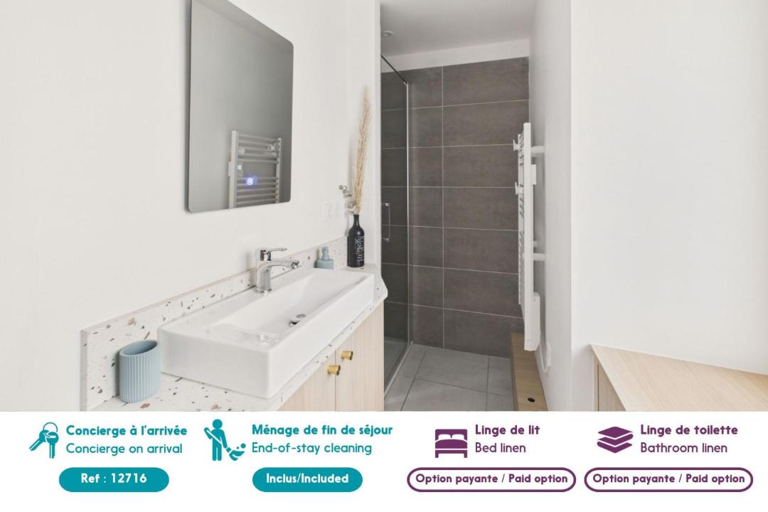 Photo of Bathroom in Pornic