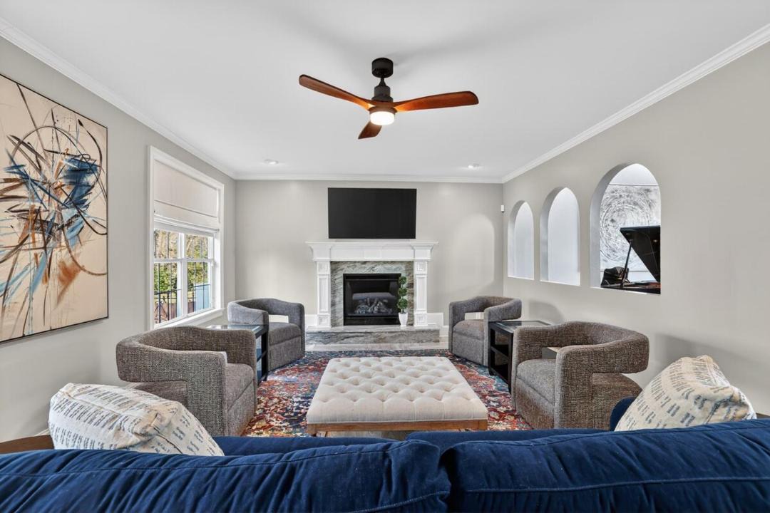 Photo of Livingroom in Evans