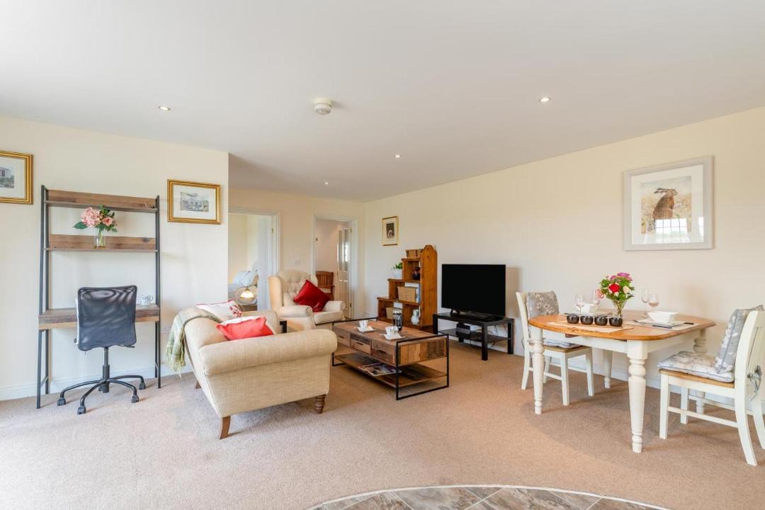 Photo of Others in Flore