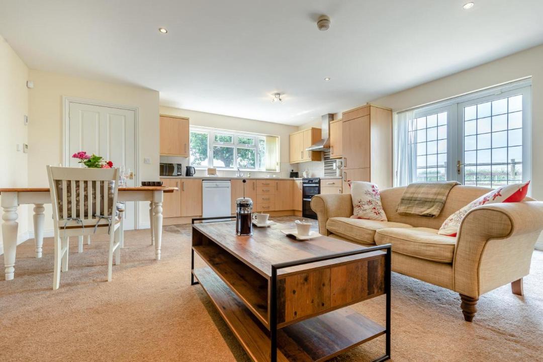 Photo of Others in Flore