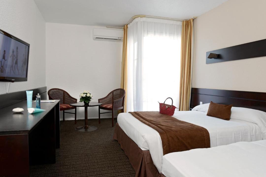 Photo of Others in Lisses