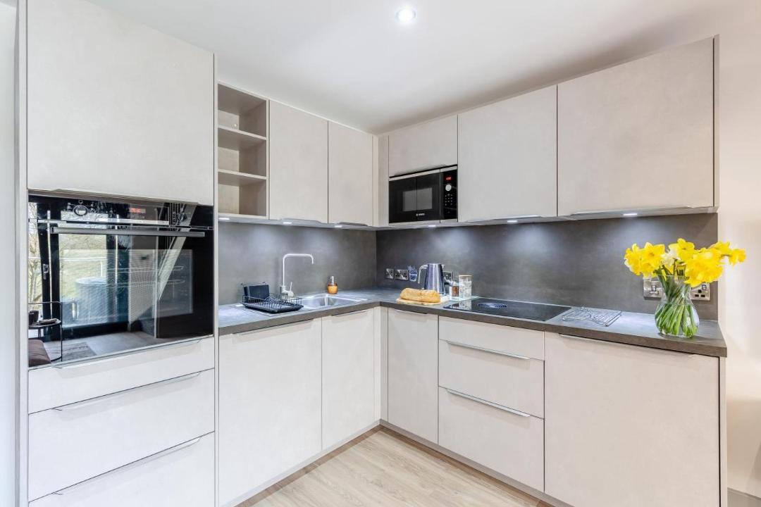 Photo of Others in Kingswood