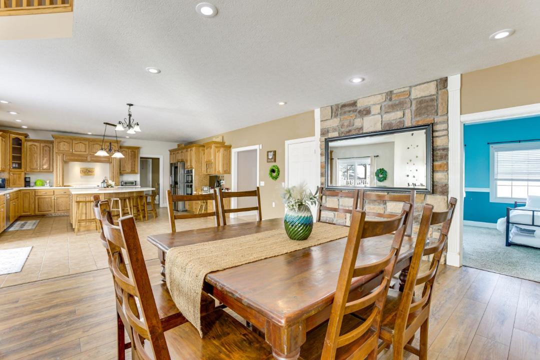 Photo of Kitchen in Summit Station