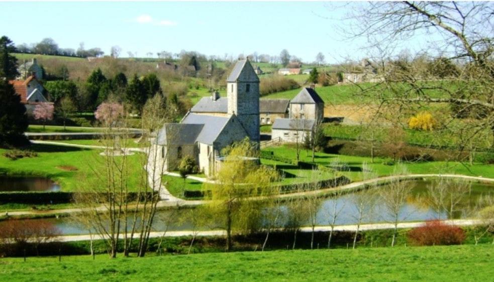 Photo of Buildings in Gouvets