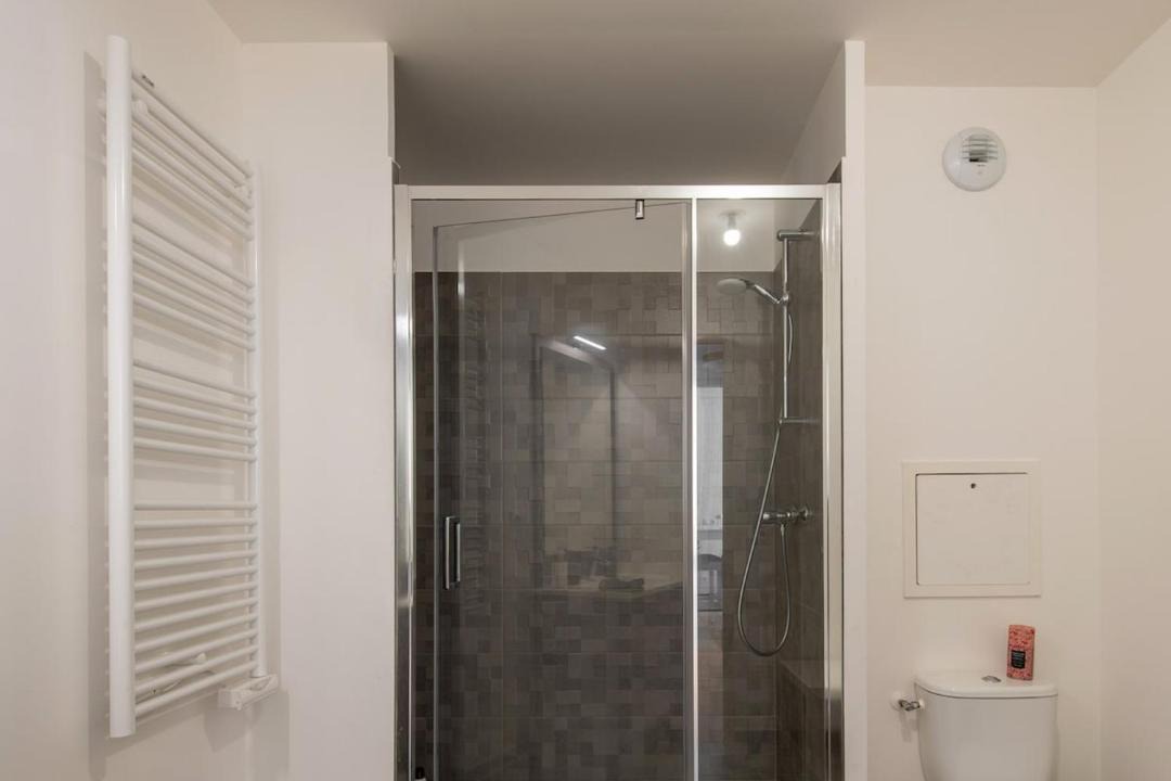 Photo of Bathroom in Pantin