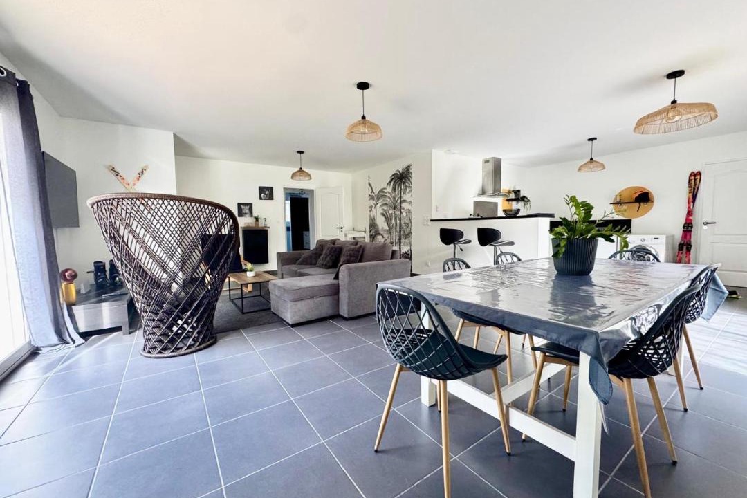 Photo of Others in Ussat