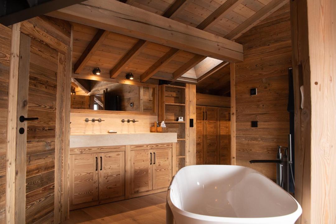 Photo of Bathroom in Le Tour
