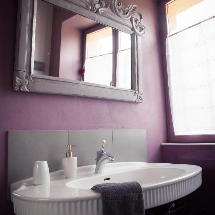 Photo of Bathroom in Tour-de-Faure