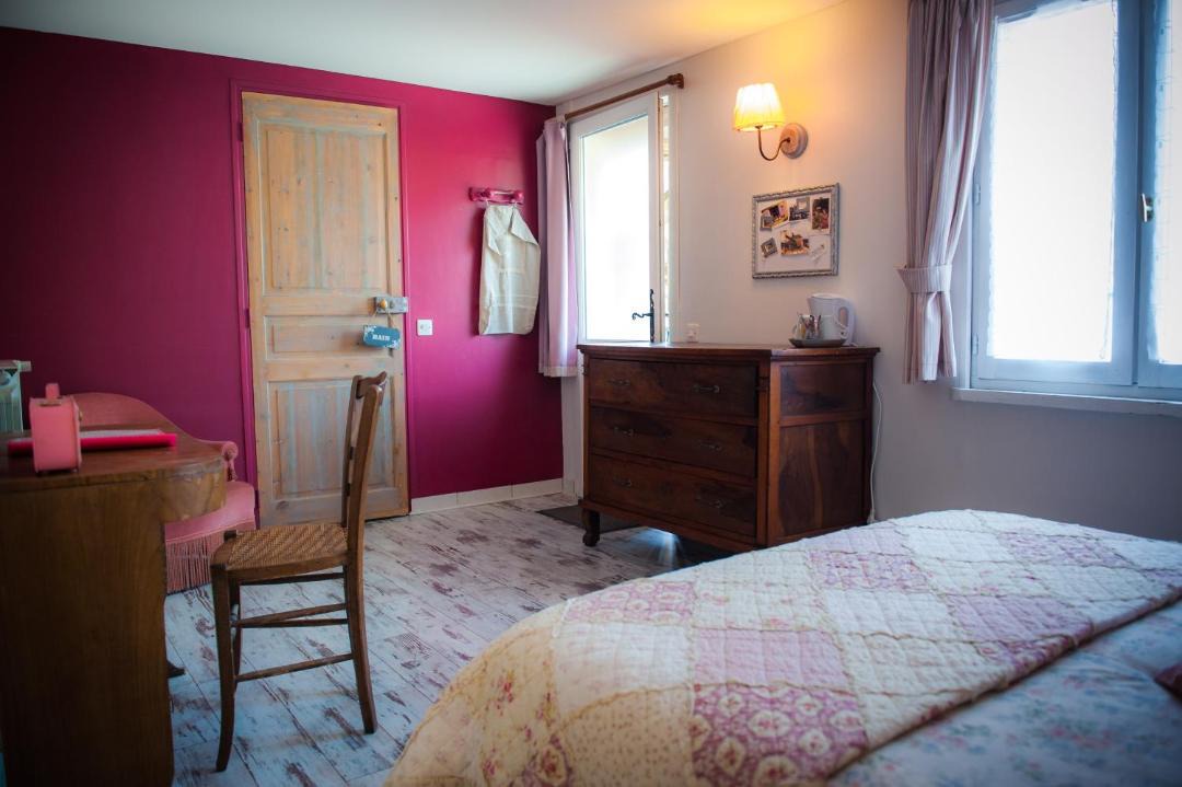 Photo of Bedroom in Tour-de-Faure