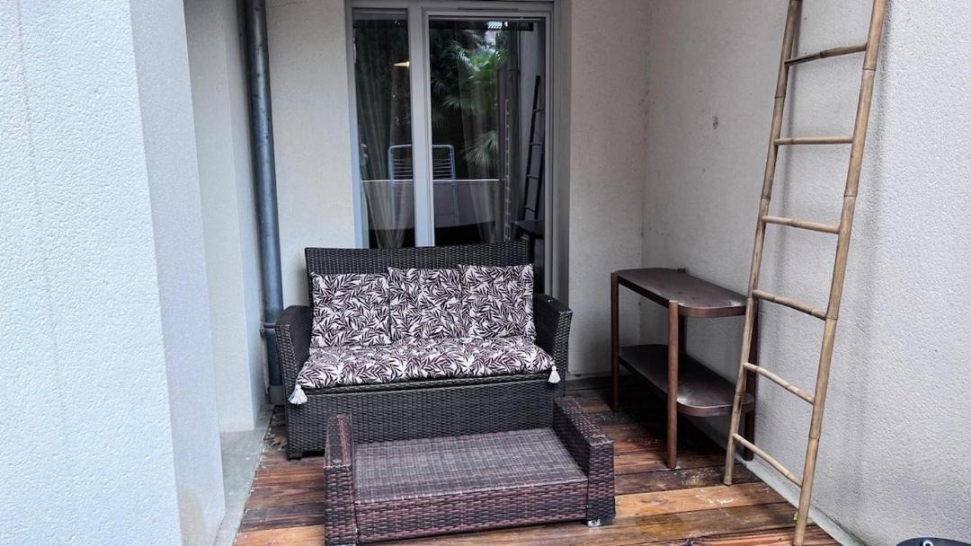 Photo of Patio Balcony in Minimes - Barriere de Paris
