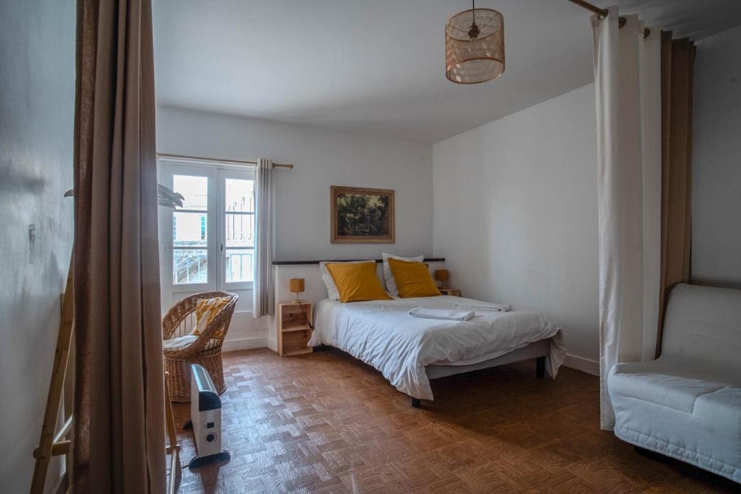 Photo of Bedroom in Fronsac