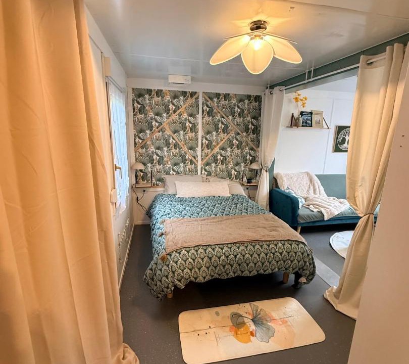 Photo of Bedroom in Le Gast