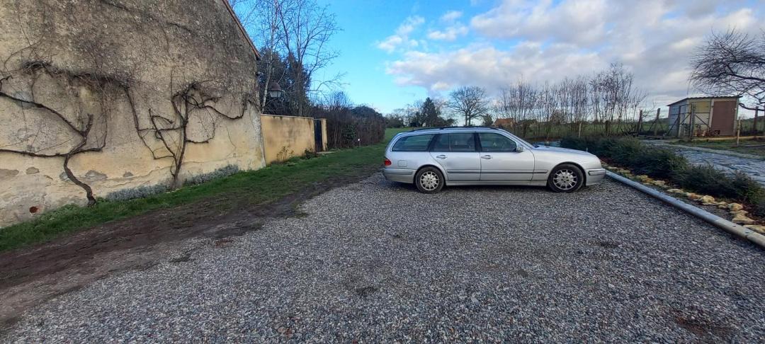 Photo of Others in Vivoin