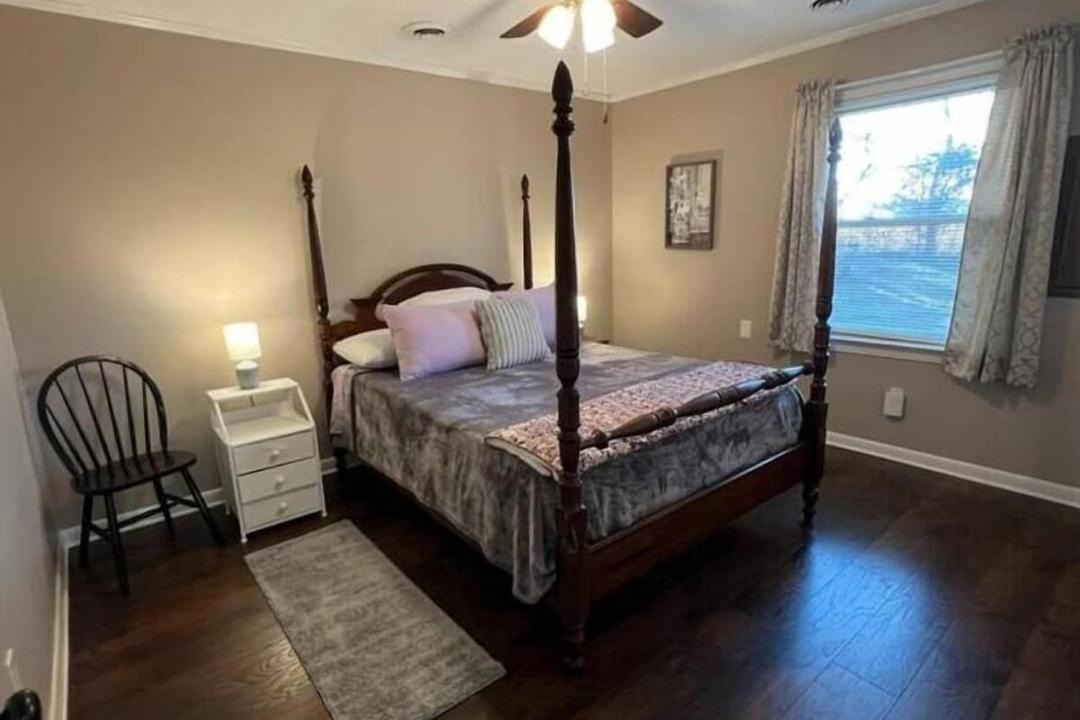 Photo of Bedroom in Horse Cave