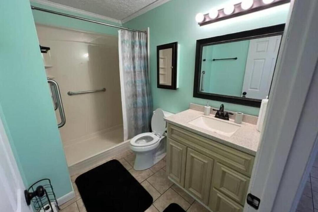 Photo of Bathroom in Horse Cave