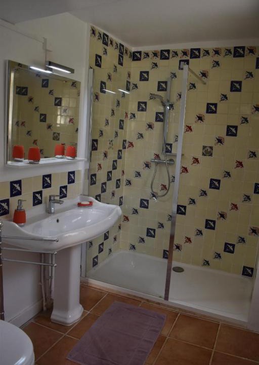 Photo of Bathroom in Amazy