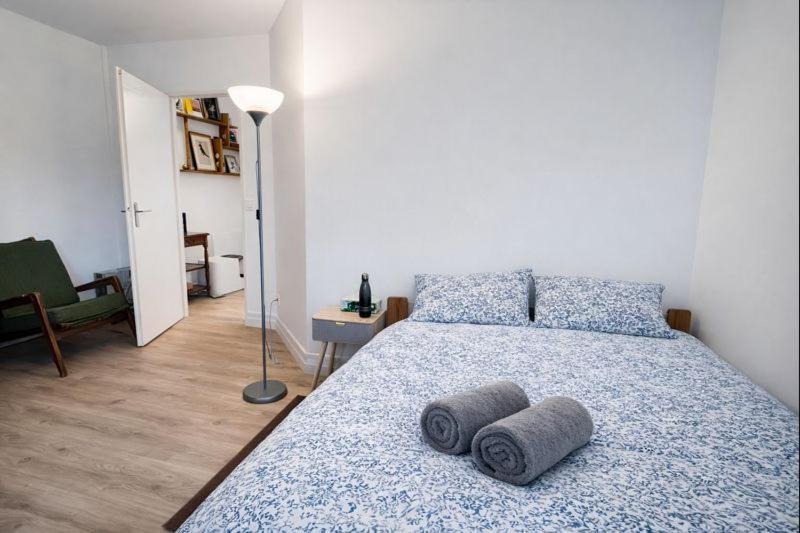 Photo of Bedroom in Hotel-de-Ville