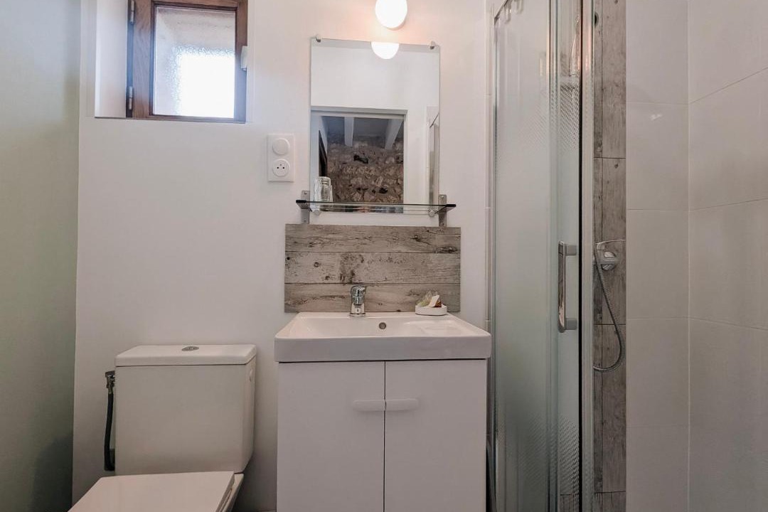 Photo of Bathroom in Vicq-sur-Nahon