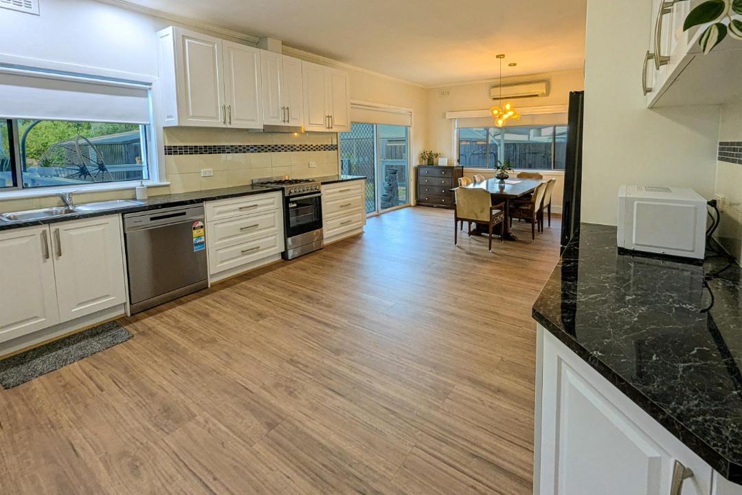 Photo of Kitchen in Moe