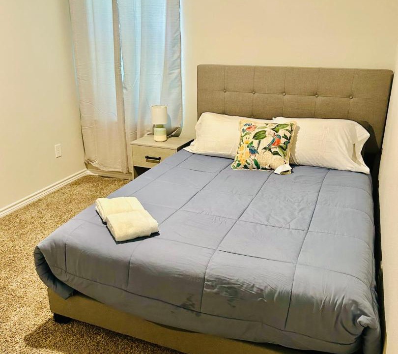 Photo of Bedroom in South Side