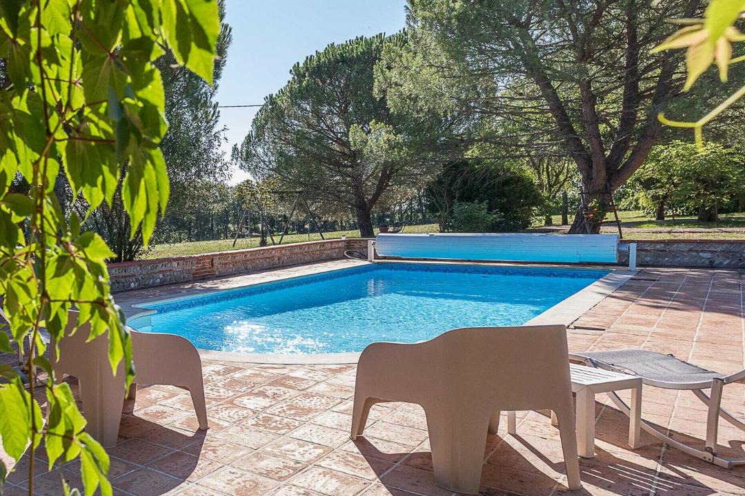 Photo of Others in Mauressac