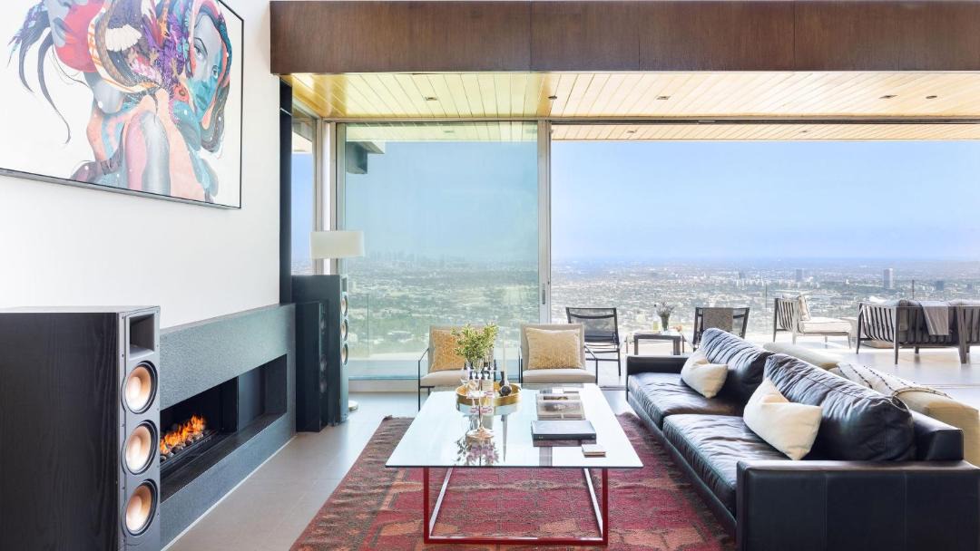 Photo of Others in Hollywood Hills West