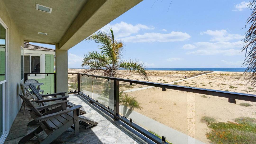 Photo of Patio Balcony in Balboa Peninsula