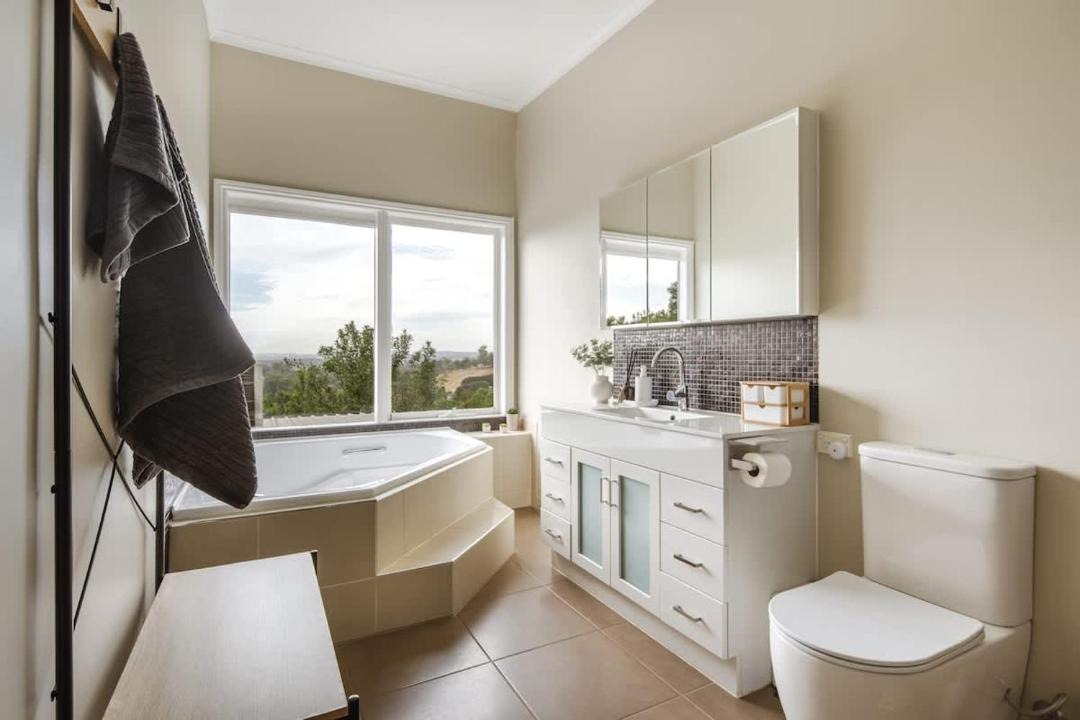 Photo of Bathroom in Monbulk