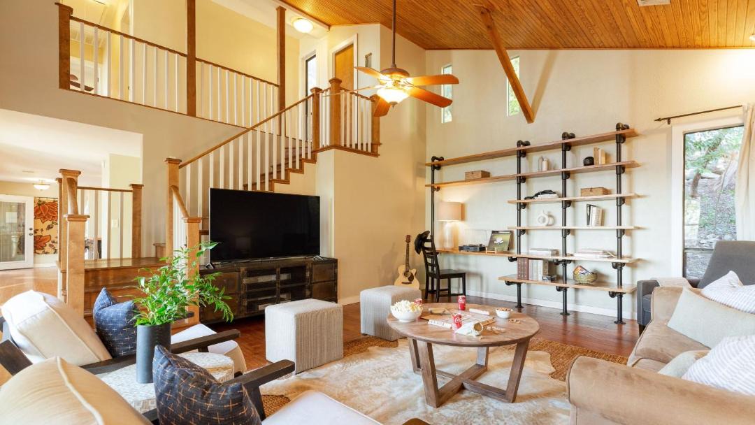Photo of Livingroom in Comanche Trail