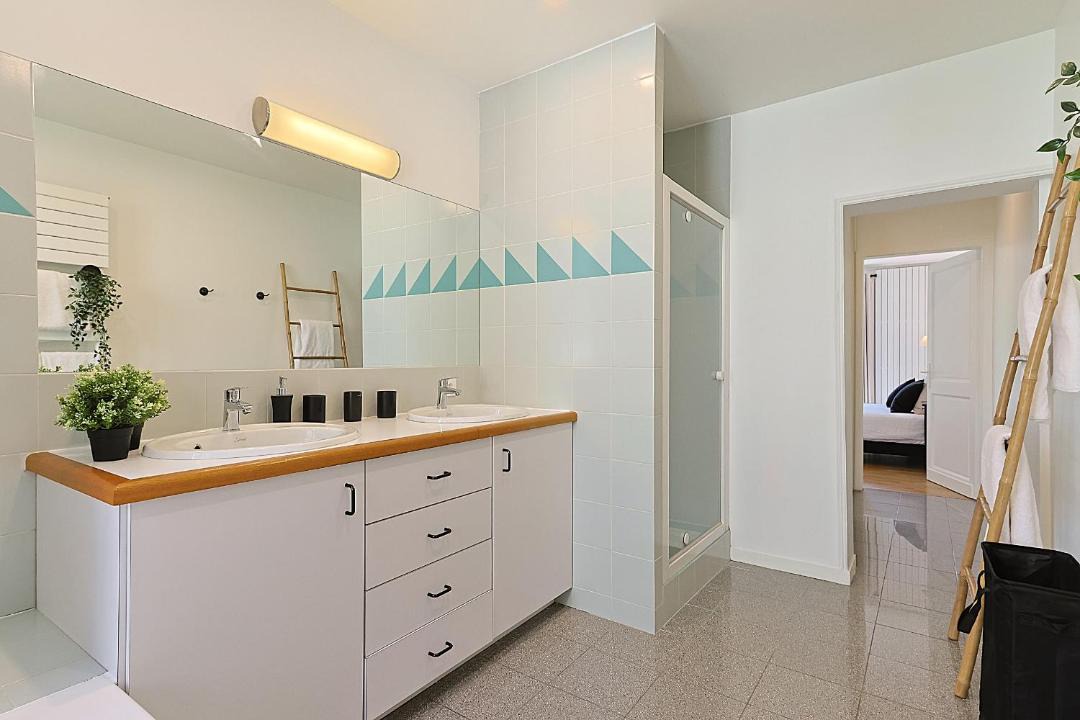 Photo of Bathroom in Perigueux