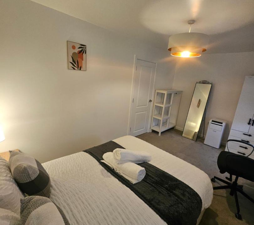 Photo of Others in Gravesend