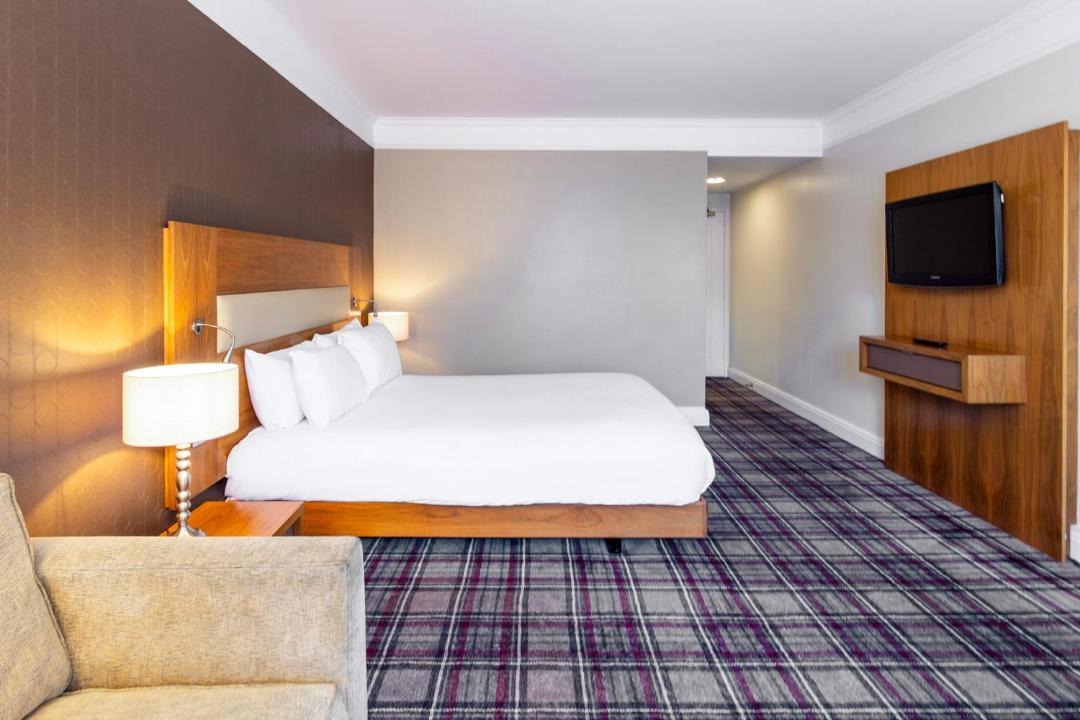 Photo of Others in Catshill