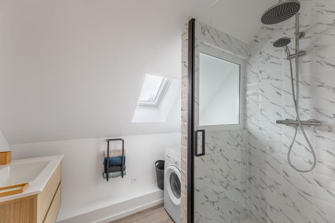 Photo of Bathroom in Silly-Tillard