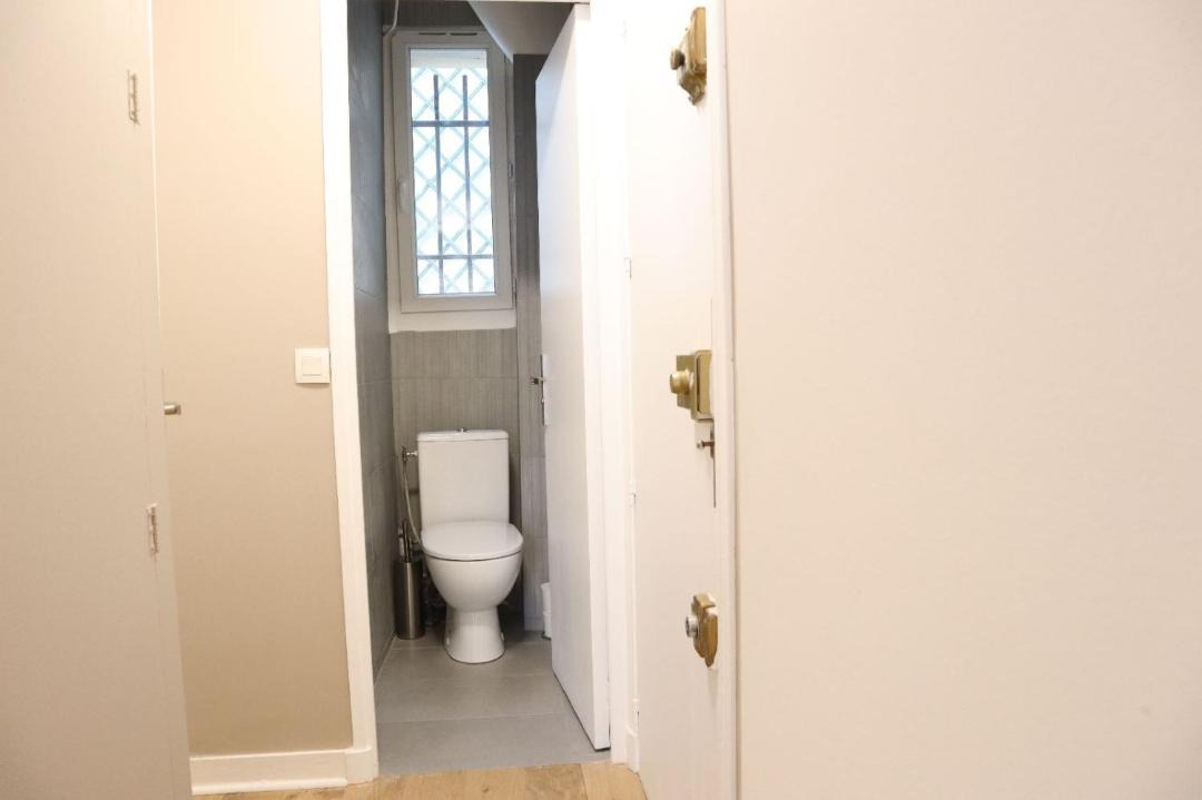 Photo of Bathroom in Quartier des Invalides