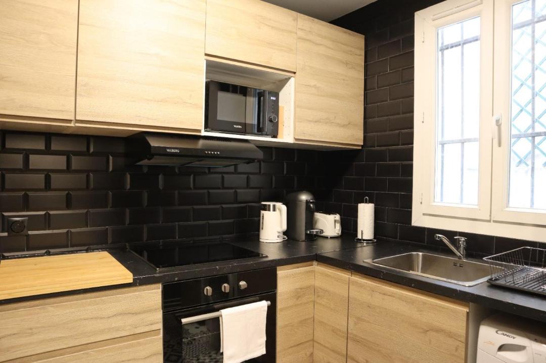 Photo of Kitchen in Quartier des Invalides