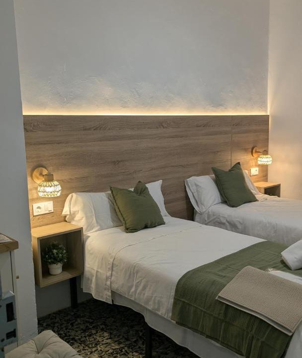 Photo of Bedroom in Alujan