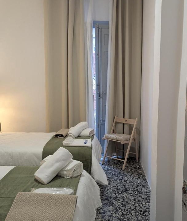 Photo of Bedroom in Alujan