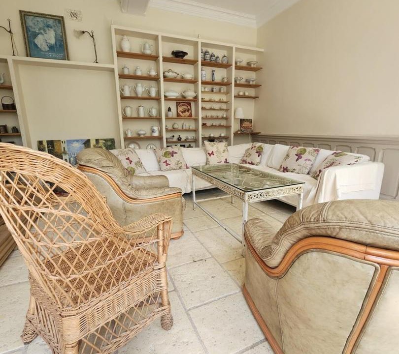 Photo of Livingroom in Saint-Vaast-Dieppedalle
