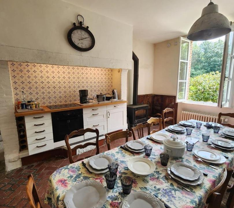 Photo of Kitchen in Saint-Vaast-Dieppedalle