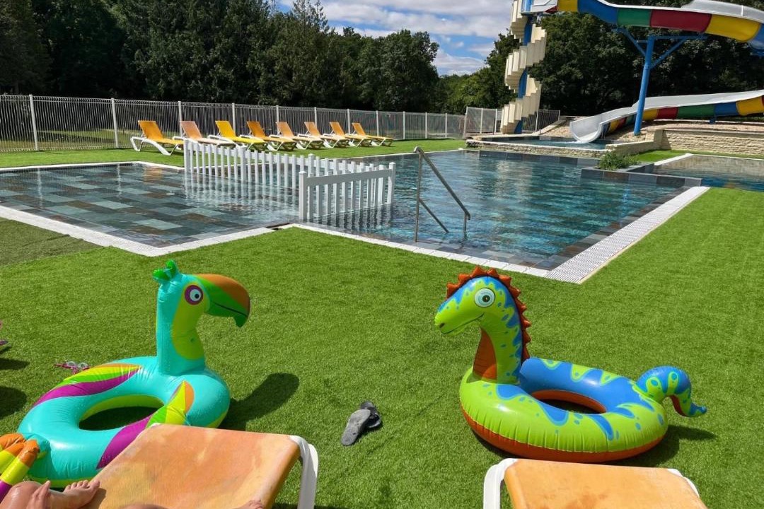 Photo of Others in Saint-Mande-sur-Bredoire