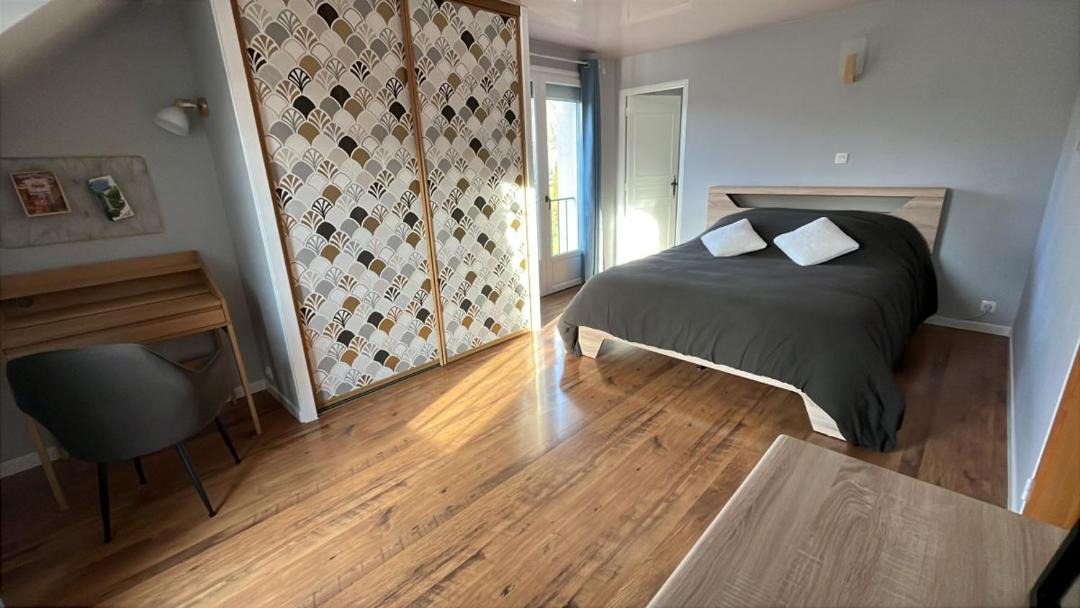 Photo of Bedroom in Gap