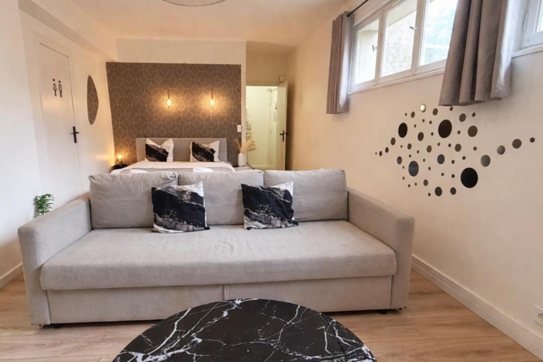 Photo of Others in Dijon