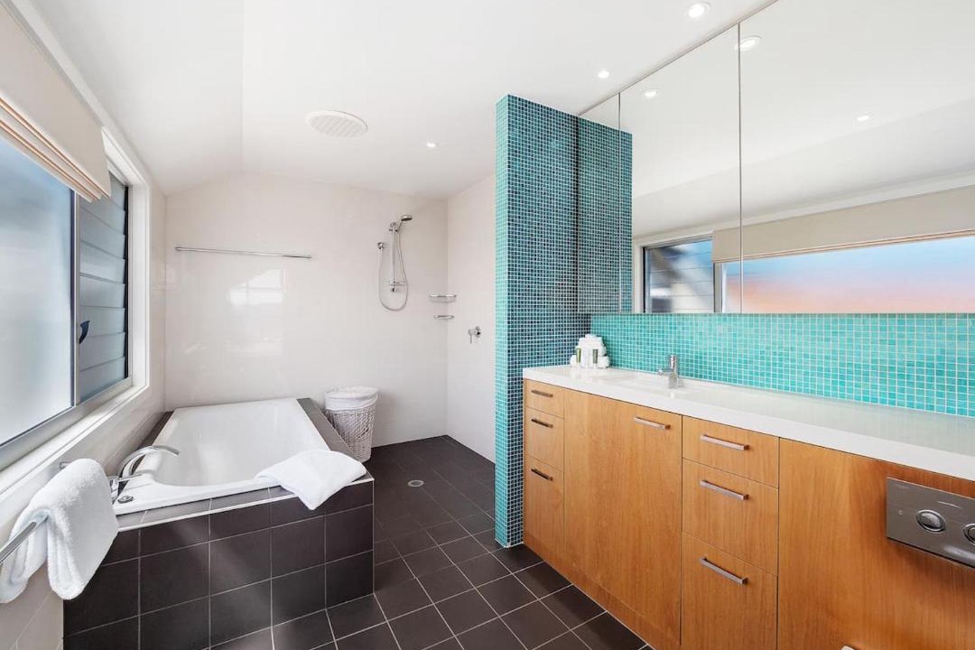 Photo of Bathroom in Emerald Beach
