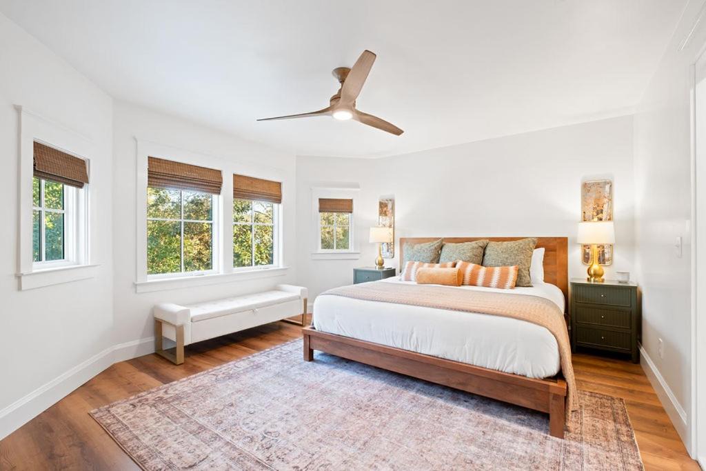 Photo of Bedroom in White's Gulfview