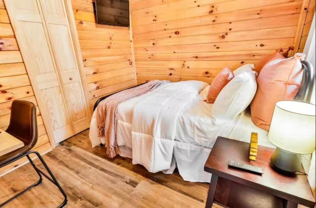 Photo of Others in Louisa