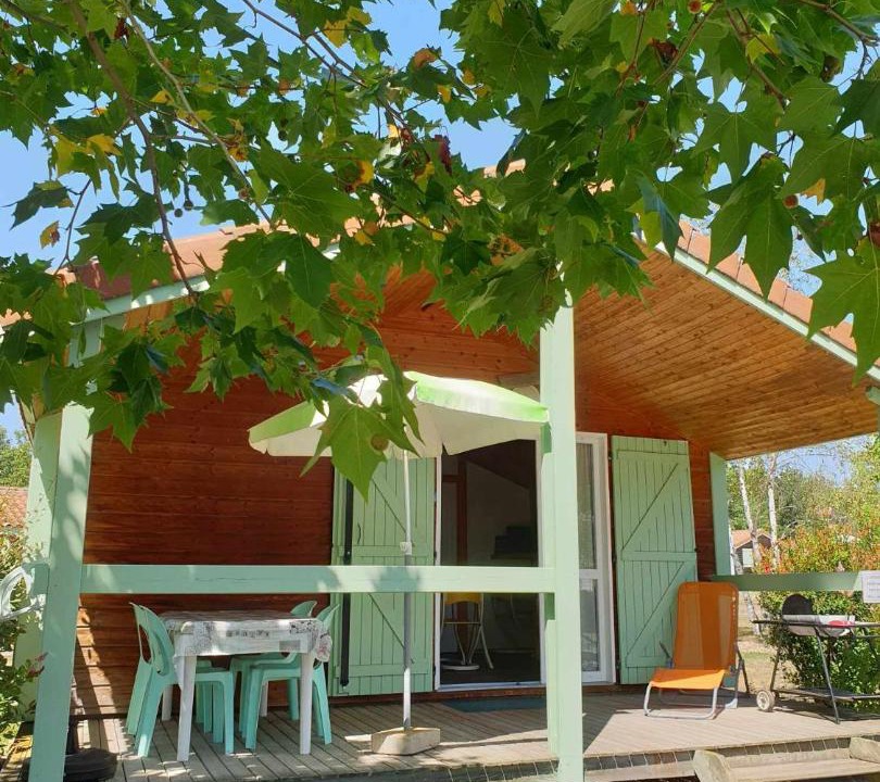 Photo of Others in Poncins