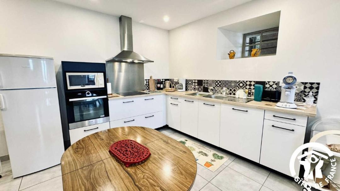 Photo of Kitchen in Saint-Julien-de-Briola