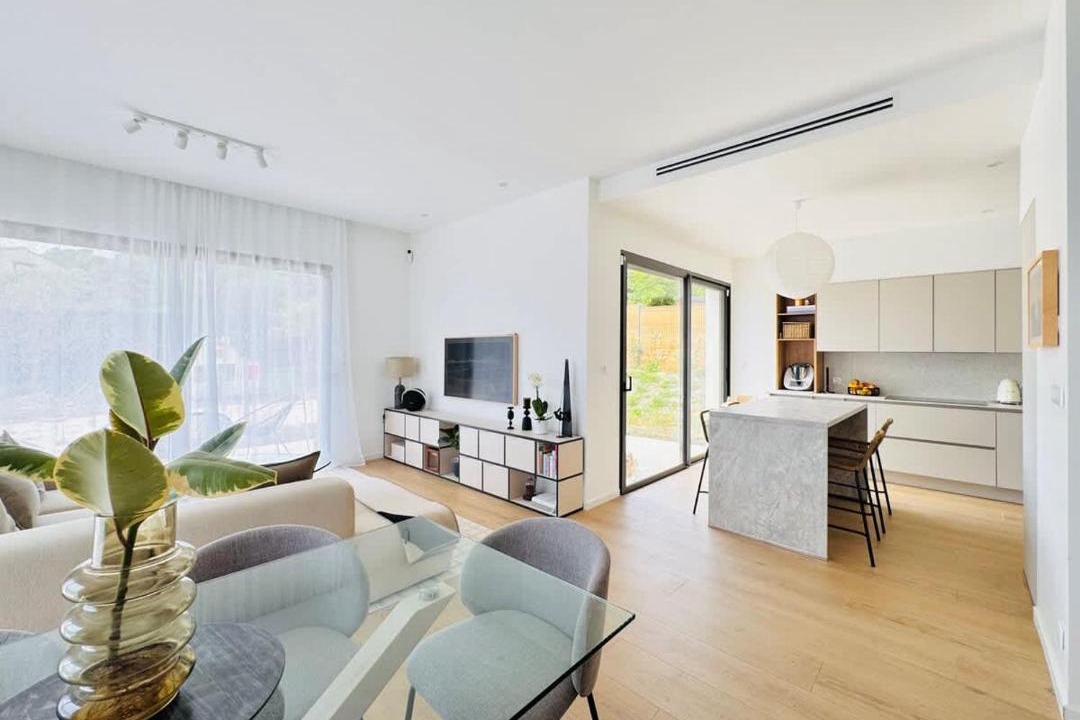 Photo of Others in Mougins