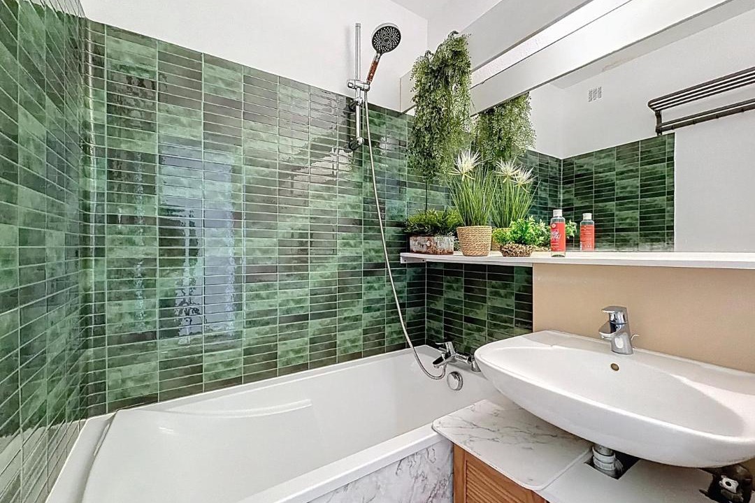 Photo of Bathroom in Le Grau-Du-Roi