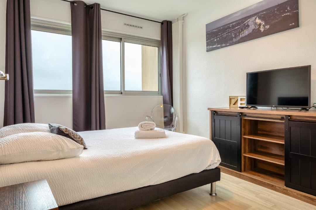 Photo of Bedroom in Centre Ville Rive Gauche